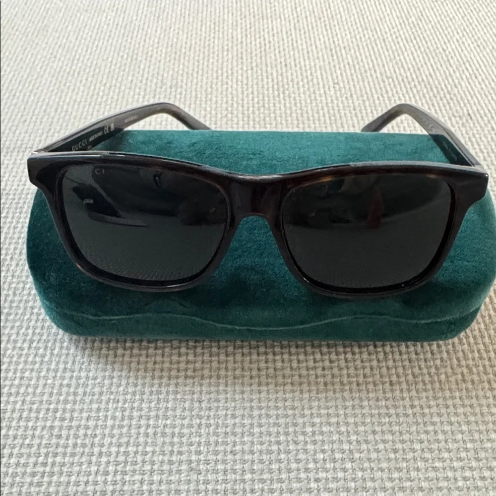 Gucci Black Square Sunglasses